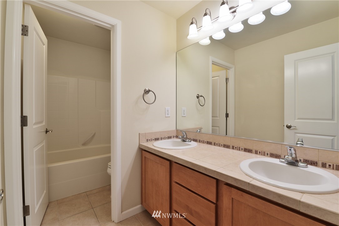 415 Kitsap Avenue Northeast Renton, WA 98059 - Photo 19 of 22 Gallery Image 19