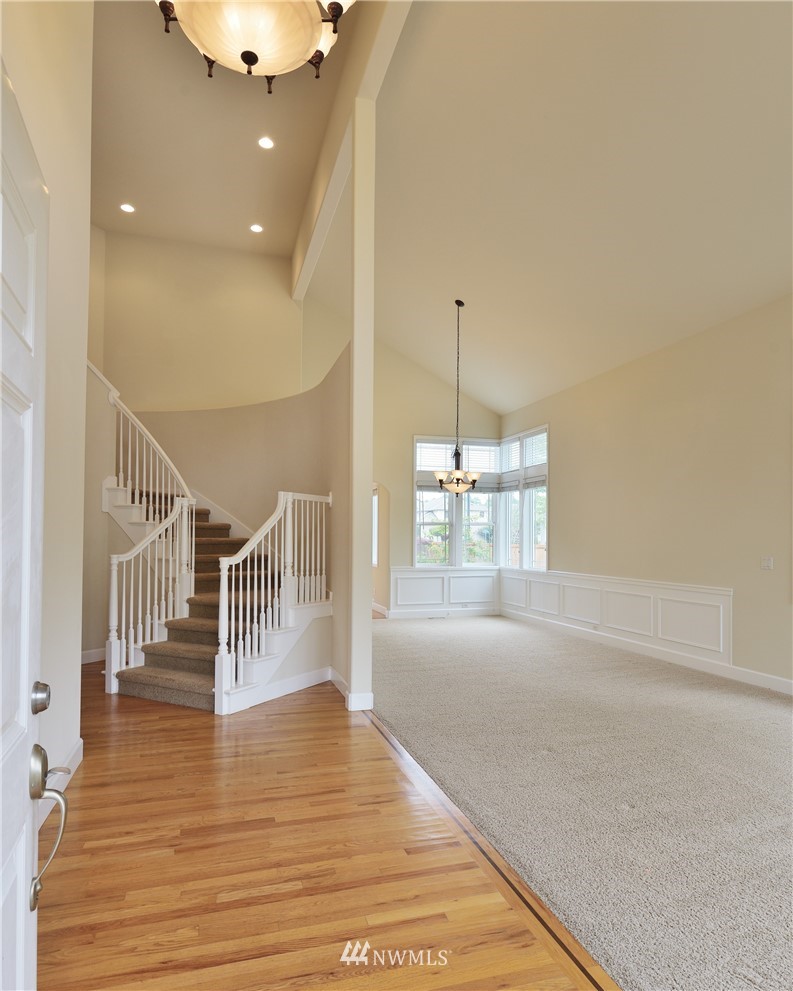 415 Kitsap Avenue Northeast Renton, WA 98059 - Photo 3 of 22 Gallery Image 3