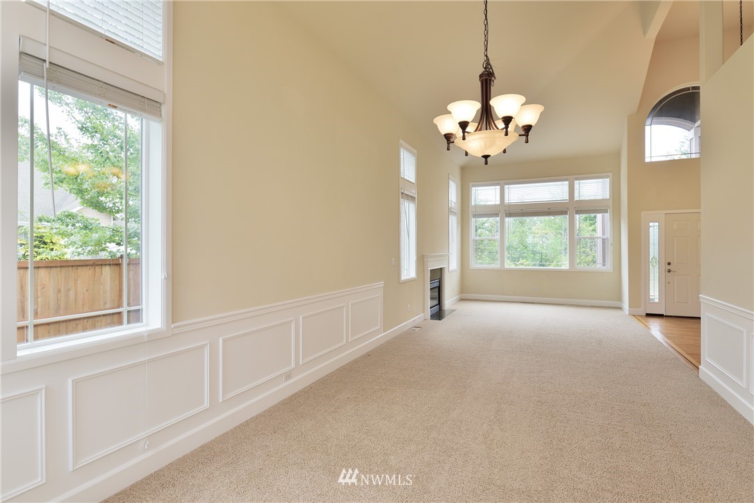 415 Kitsap Avenue Northeast Renton, WA 98059 - Photo 5 of 22 Gallery Image 5