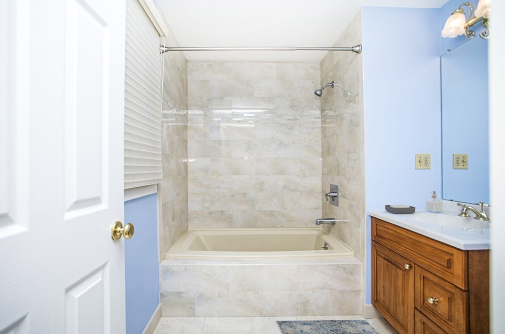 25 Larason Farm Road, Unit 25 Sharon, MA 02067 - Photo 9 of 17 Gallery Image 9