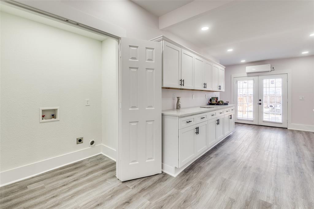 2502 West Lovers Lane Dallas, TX 75235 - Photo 8 of 20 a view of a kitchen with electric appliances
