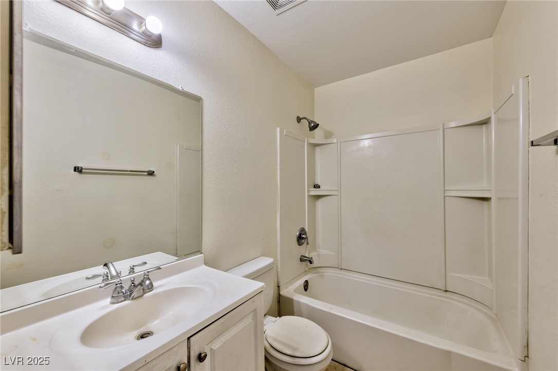 1234 East Hacienda Avenue, Unit C Las Vegas, NV 89119 - Photo 11 of 17