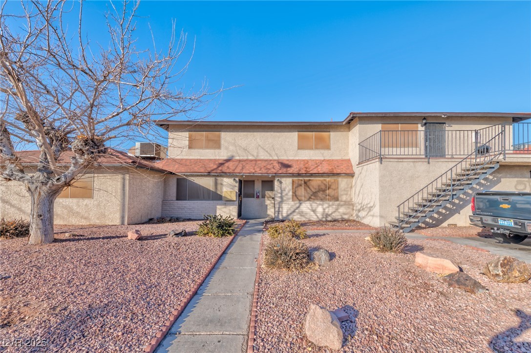 1234 East Hacienda Avenue, Unit C Las Vegas, NV 89119 - Photo 2 of 17