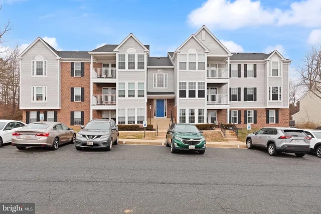 a car parked in front of a building