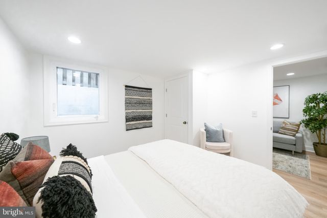 $1,030,000 | 2844 South Fort Scott Drive, Arlington, VA 22202