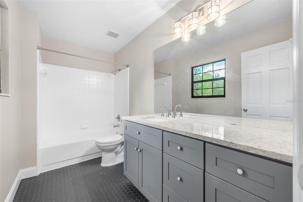 900 Southwest 62nd Boulevard, Unit H43 Gainesville, FL 32607 - Photo 19 of 29