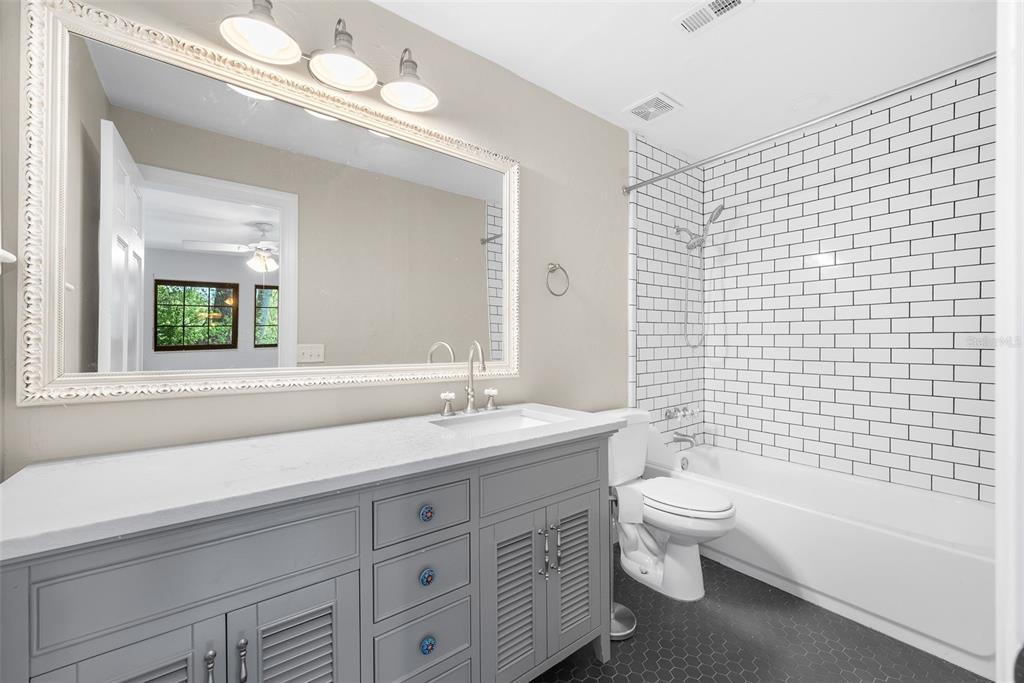 900 Southwest 62nd Boulevard, Unit H43 Gainesville, FL 32607 - Photo 20 of 29