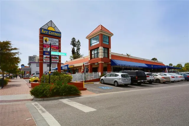 $6,000 | 5600 Beach Way Drive, Unit 113, Sarasota, FL 34242