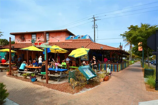 $6,000 | 5600 Beach Way Drive, Unit 113, Sarasota, FL 34242