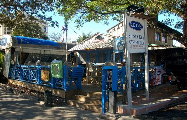 $6,000 | 5600 Beach Way Drive, Unit 113, Sarasota, FL 34242