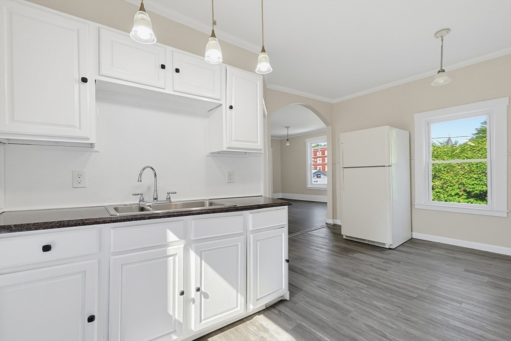 230 Pleasant Street Worcester, MA 01609 - Photo 31 of 41