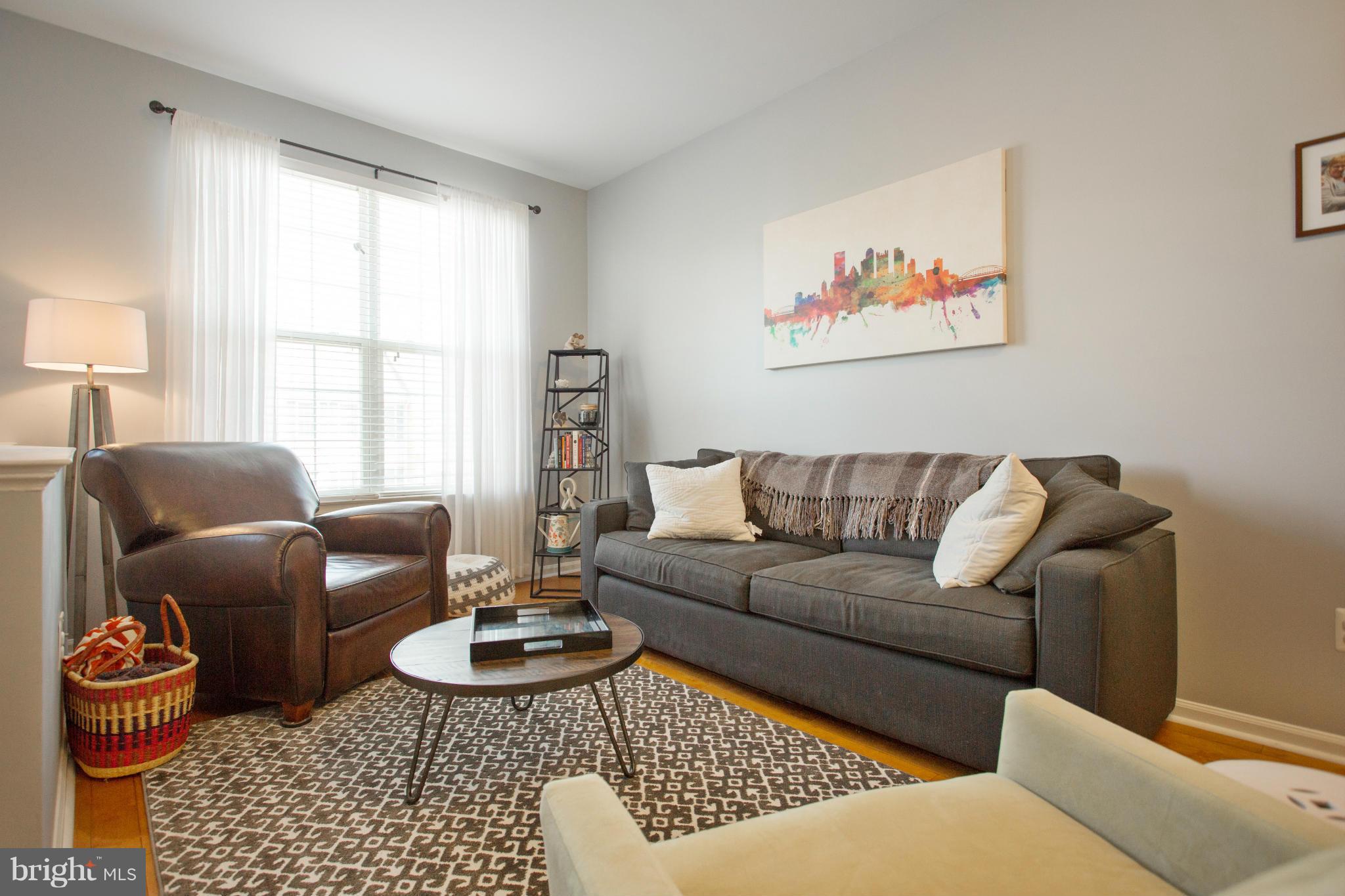 1212 Heritage Commons Court Reston, VA 20194 - Photo 2 of 30 Living Room