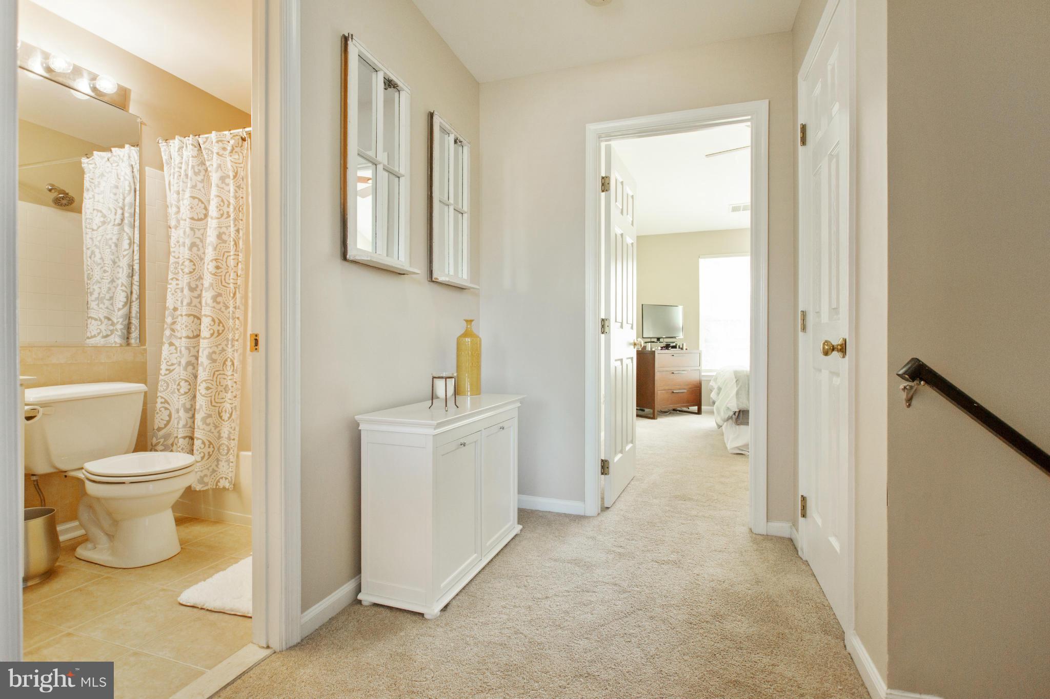 1212 Heritage Commons Court Reston, VA 20194 - Photo 15 of 30 Hallway