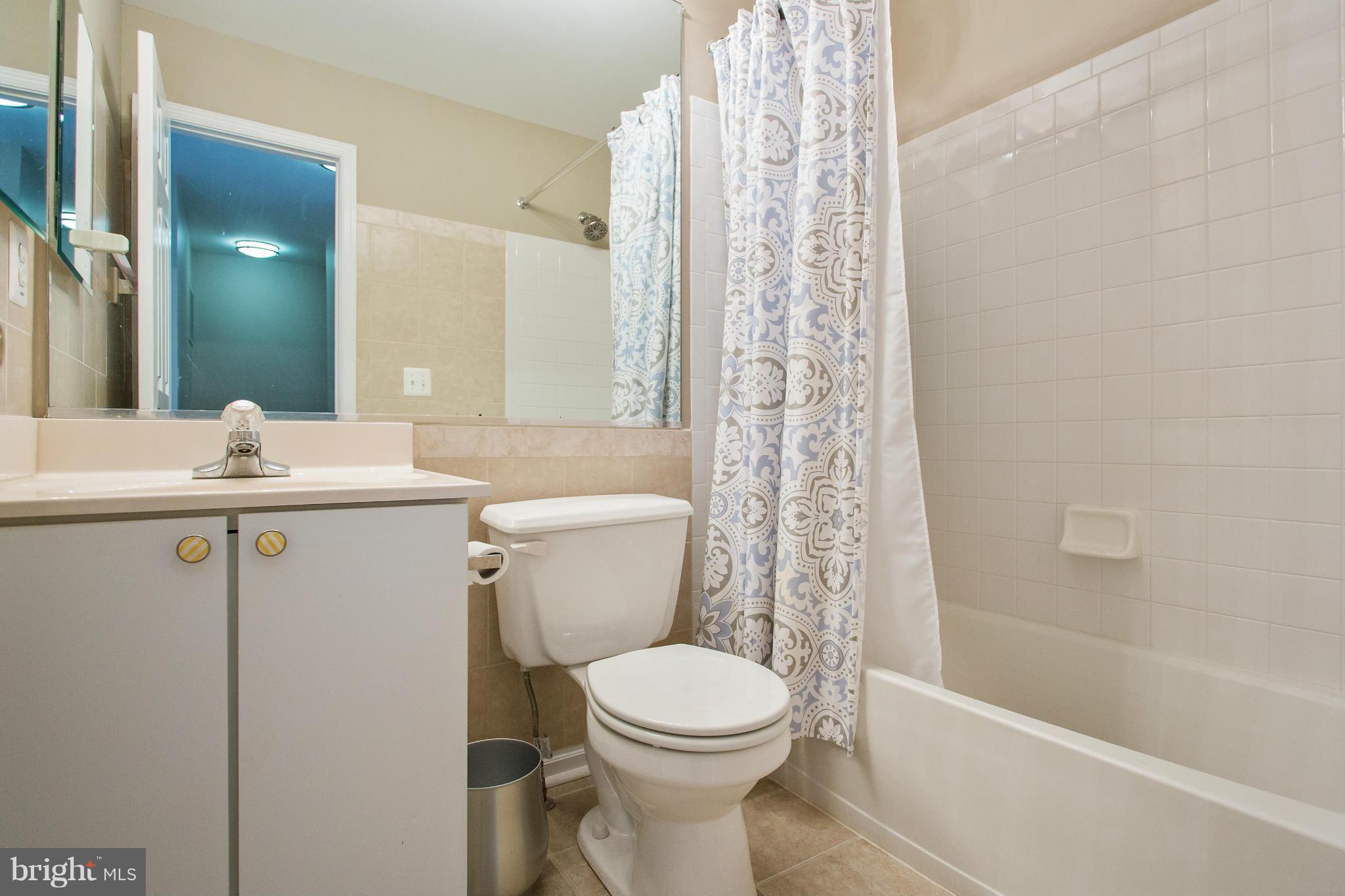 1212 Heritage Commons Court Reston, VA 20194 - Photo 21 of 30 Master Bathroom