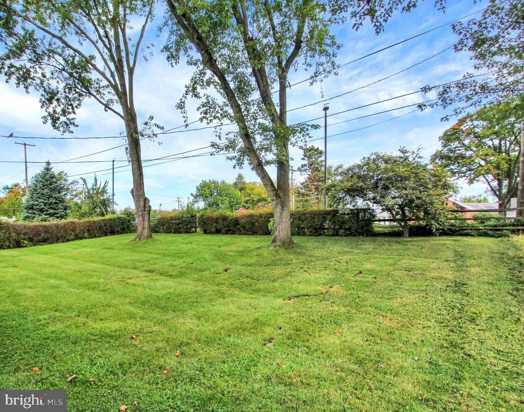 2409 Cambridge Road York, PA 17402 - Photo 15 of 21 Gallery Image 15