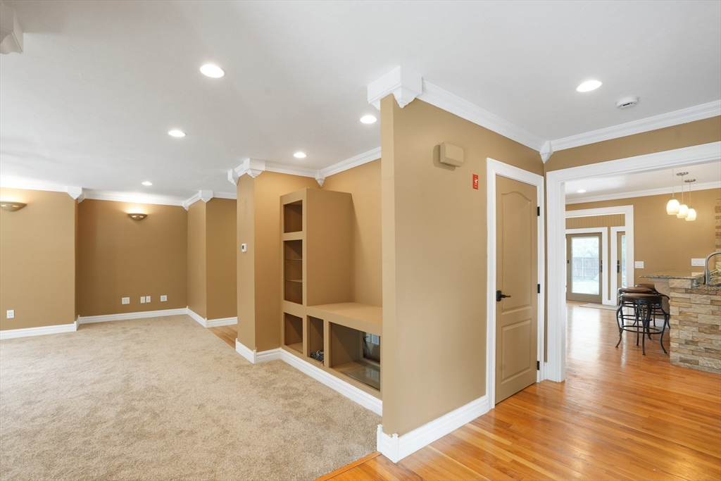 56 Chipaway Road Freetown, MA 02717 - Photo 8 of 38
