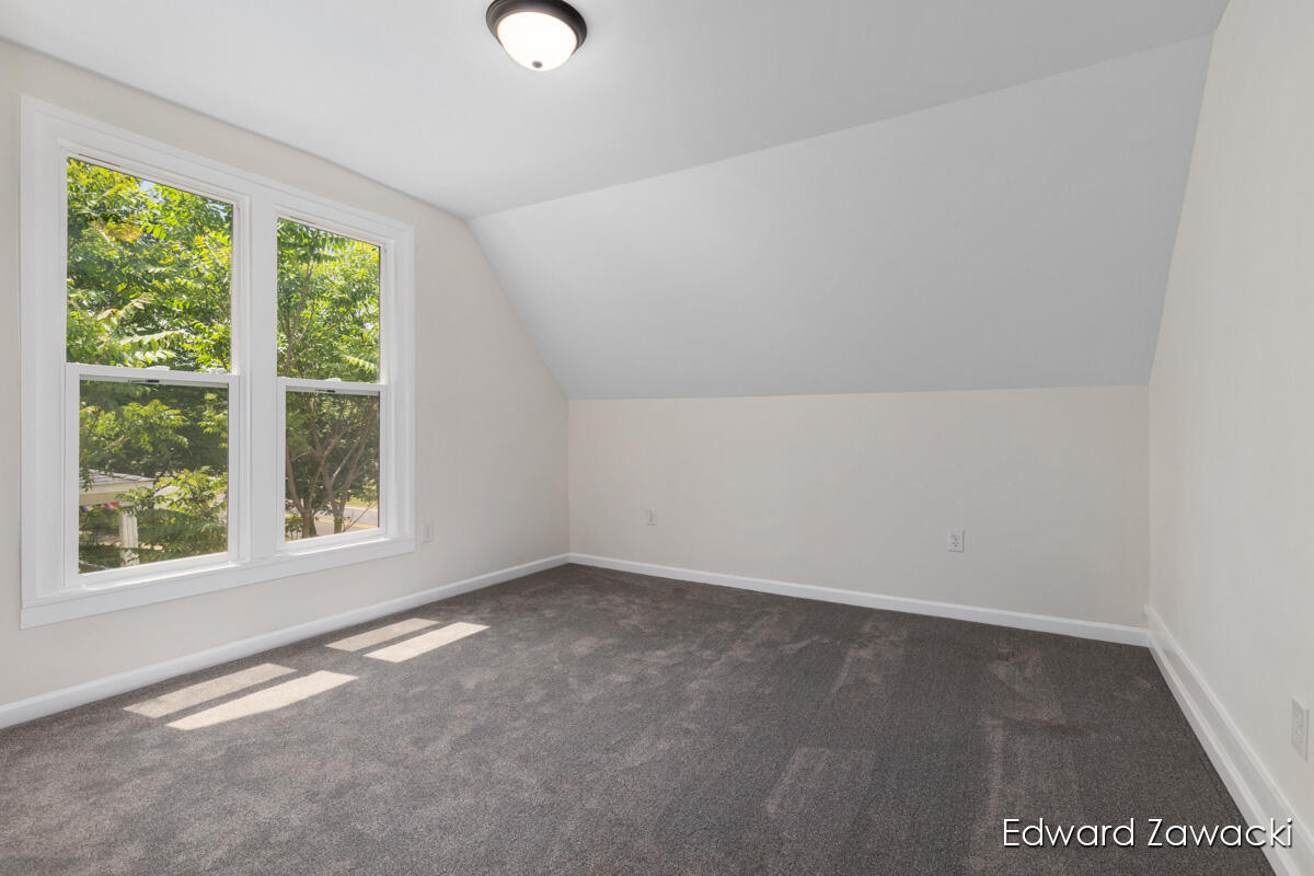 404 South Bridge Street Belding, MI 48809 - Photo 20 of 39