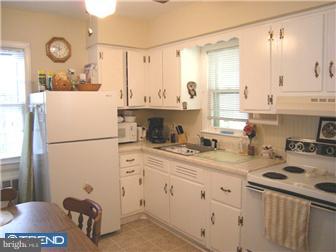 2001 Butztown Road Bethlehem, PA 18017 - Photo 4 of 12 Kitchen