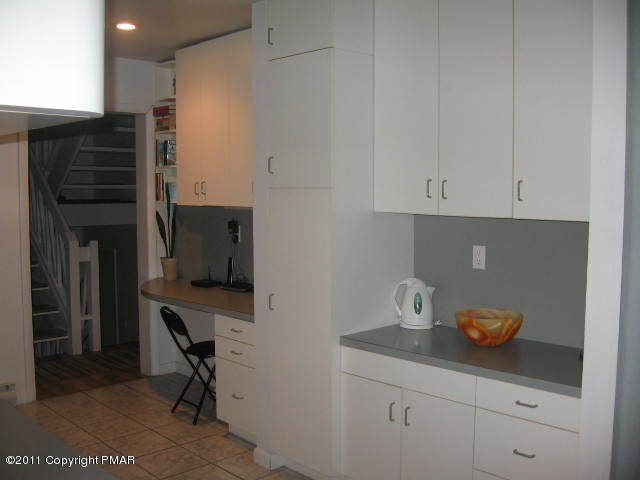 726 Decker Road Bushkill, PA 18324 - Photo 5 of 28 a view of workspace with cabinets