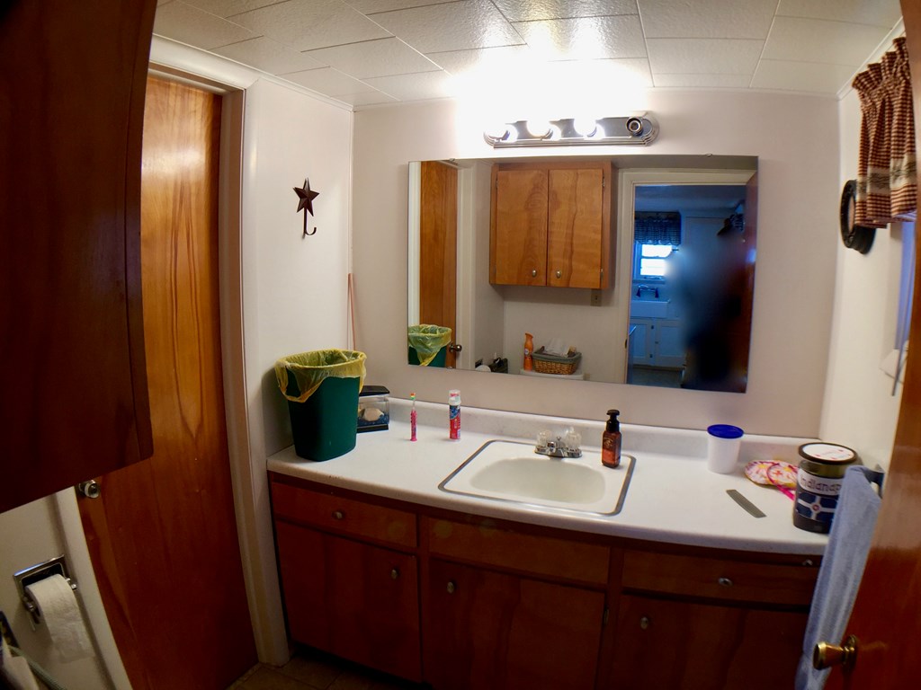 326 Oak Road Oil City, PA 16301 - Photo 13 of 27 Gallery Image 13