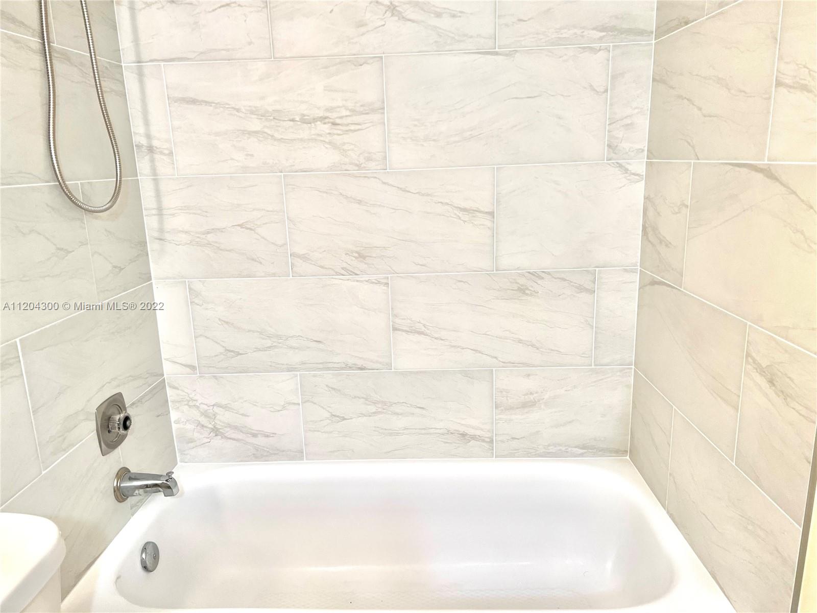 150 Pineview Road, Unit K3 Jupiter, FL 33469 - Photo 13 of 38