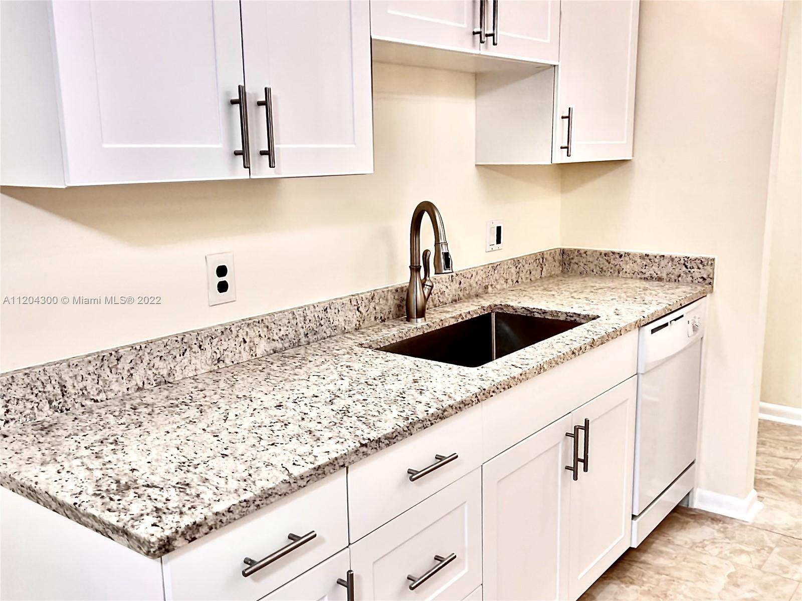 150 Pineview Road, Unit K3 Jupiter, FL 33469 - Photo 25 of 38