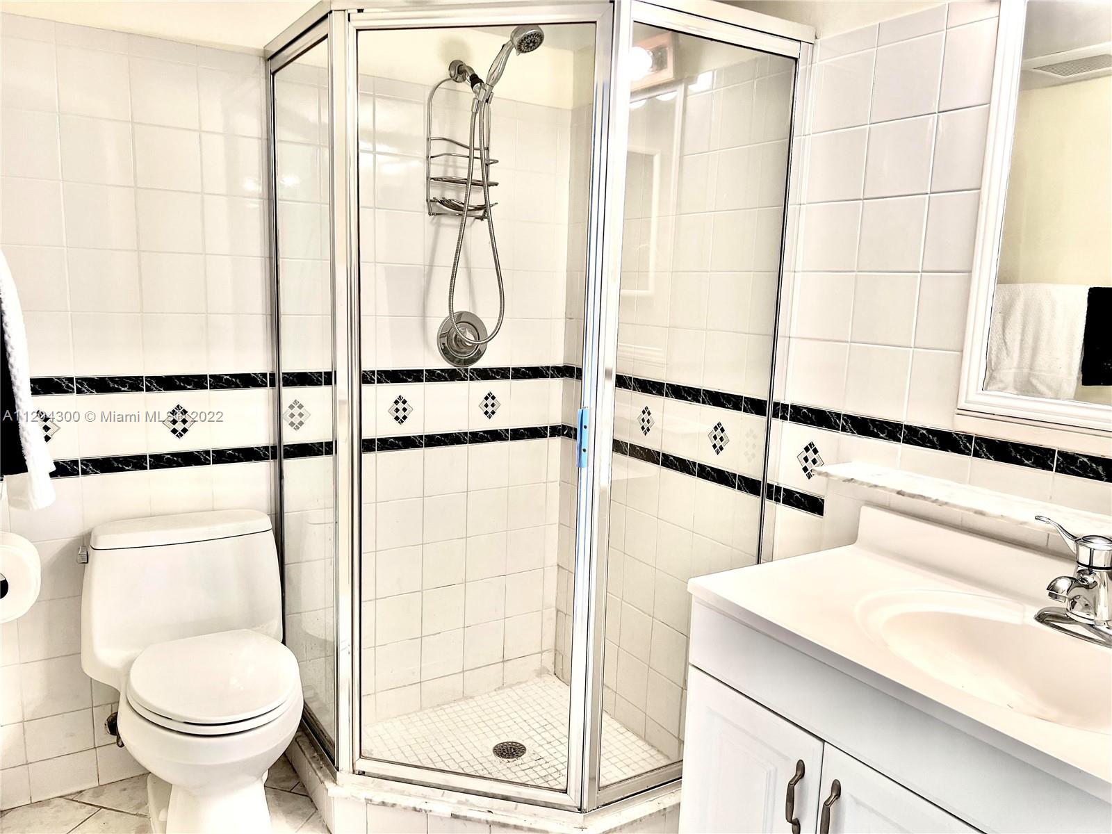 150 Pineview Road, Unit K3 Jupiter, FL 33469 - Photo 10 of 38