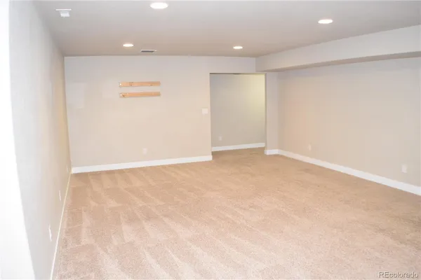an empty room with a empty space