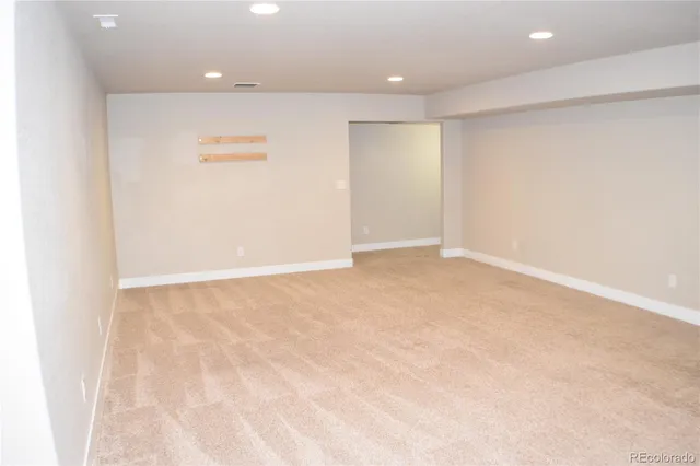 an empty room with a empty space