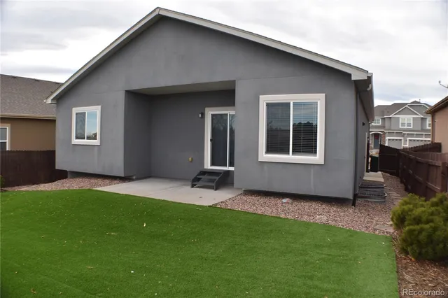 a view of a pathway of a house