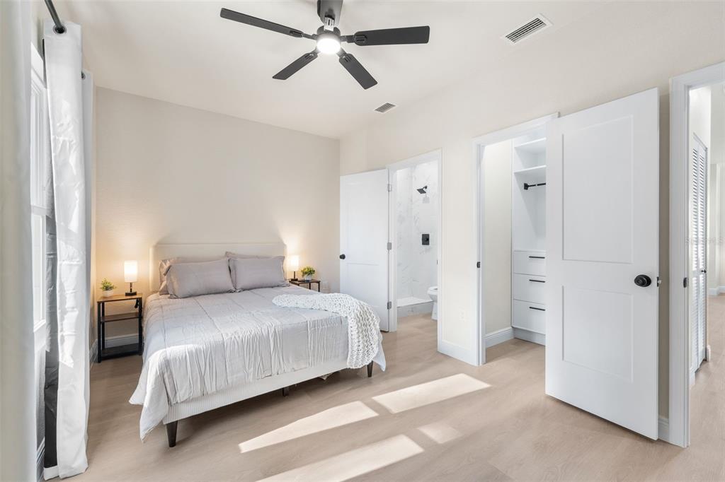 702 Southeast 8th Street Gainesville, FL 32601 - Photo 13 of 29