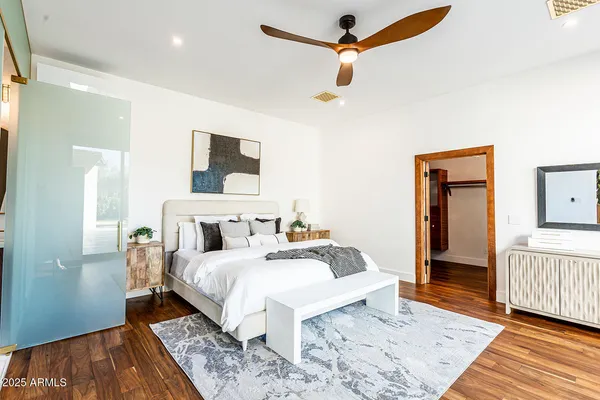 $3,495,000 | 5812 North 44th Place, Phoenix, AZ 85018