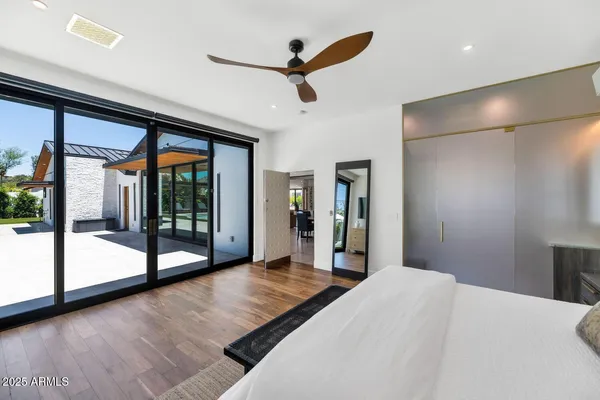 $3,495,000 | 5812 North 44th Place, Phoenix, AZ 85018