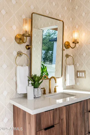 $3,495,000 | 5812 North 44th Place, Phoenix, AZ 85018