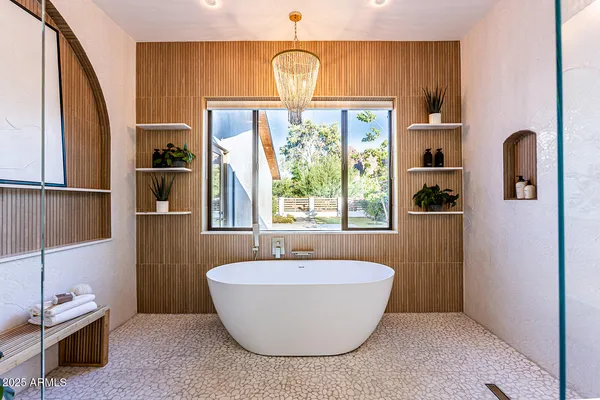 $3,495,000 | 5812 North 44th Place, Phoenix, AZ 85018