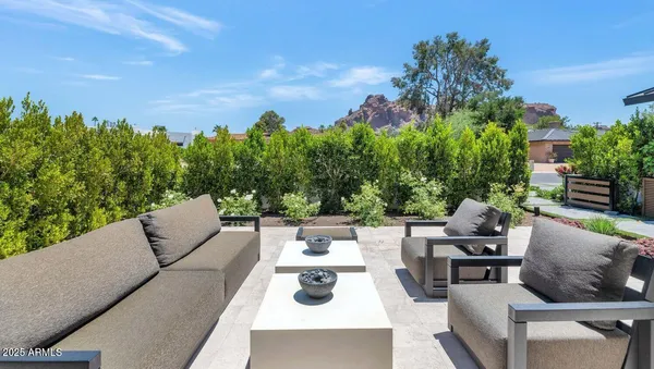 $3,495,000 | 5812 North 44th Place, Phoenix, AZ 85018
