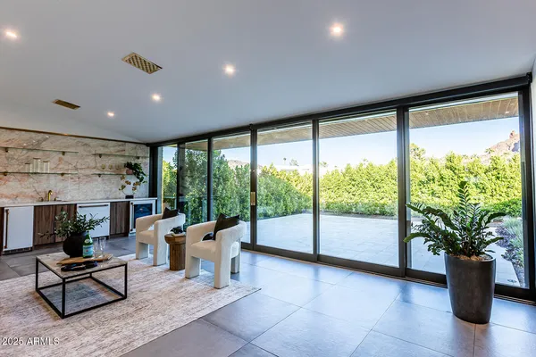 $3,495,000 | 5812 North 44th Place, Phoenix, AZ 85018