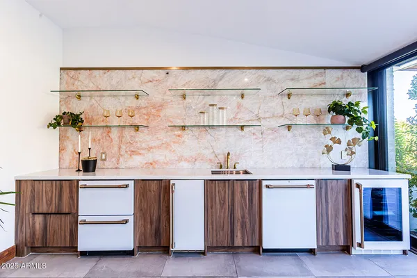 $3,495,000 | 5812 North 44th Place, Phoenix, AZ 85018