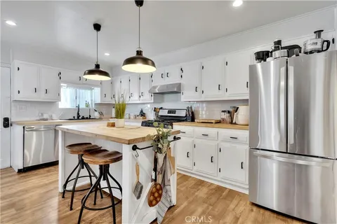 $1,249,988 | 6514 Coldwater Canyon Avenue, North Hollywood, CA 91606