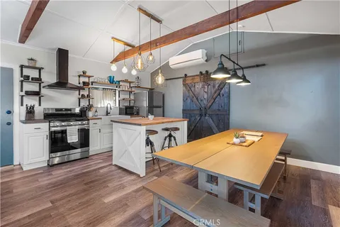 $1,249,988 | 6514 Coldwater Canyon Avenue, North Hollywood, CA 91606