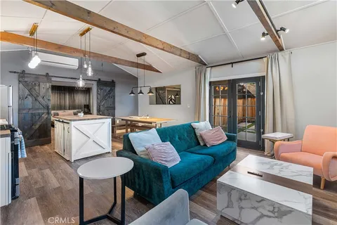 $1,249,988 | 6514 Coldwater Canyon Avenue, North Hollywood, CA 91606