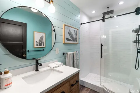 $1,249,988 | 6514 Coldwater Canyon Avenue, North Hollywood, CA 91606