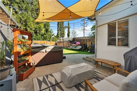 $1,249,988 | 6514 Coldwater Canyon Avenue, North Hollywood, CA 91606
