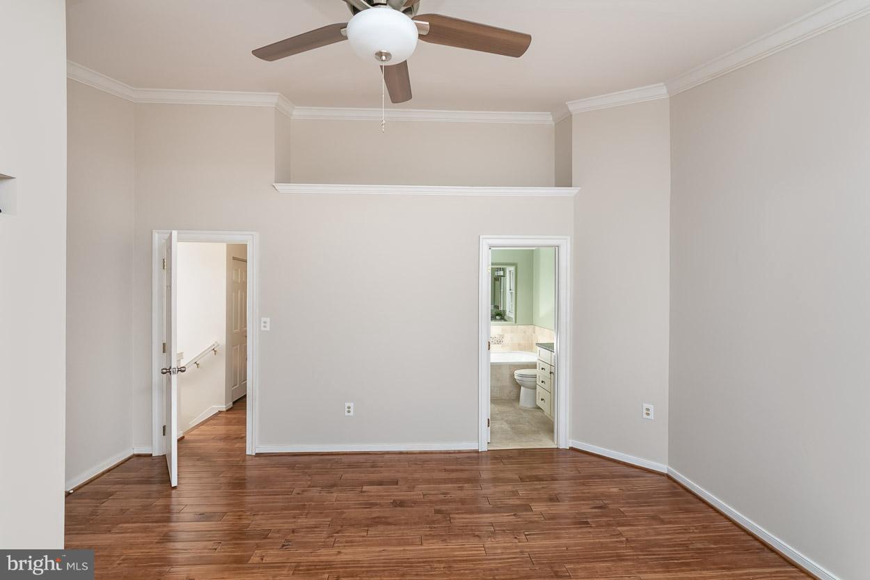 211 West Hill Street Baltimore, MD 21230 - Photo 22 of 52 Master Bedroom with New Ceiling Fan!