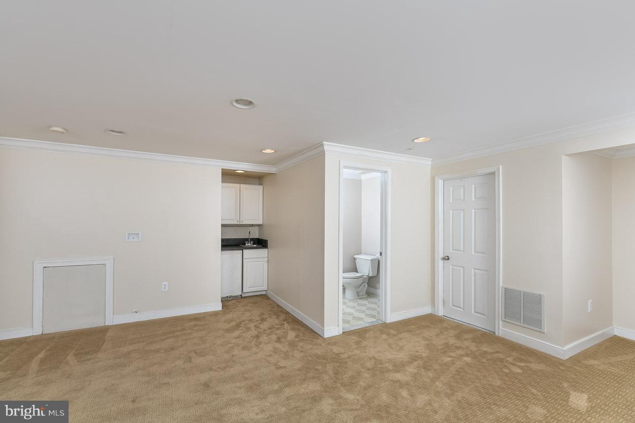 211 West Hill Street Baltimore, MD 21230 - Photo 36 of 52 Fully Finished Lower Level with Full Bathroom!