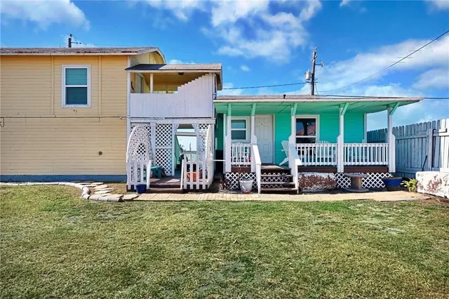 $1,250,000 | 3302-3304 Surfside Boulevard, Corpus Christi, TX 78402