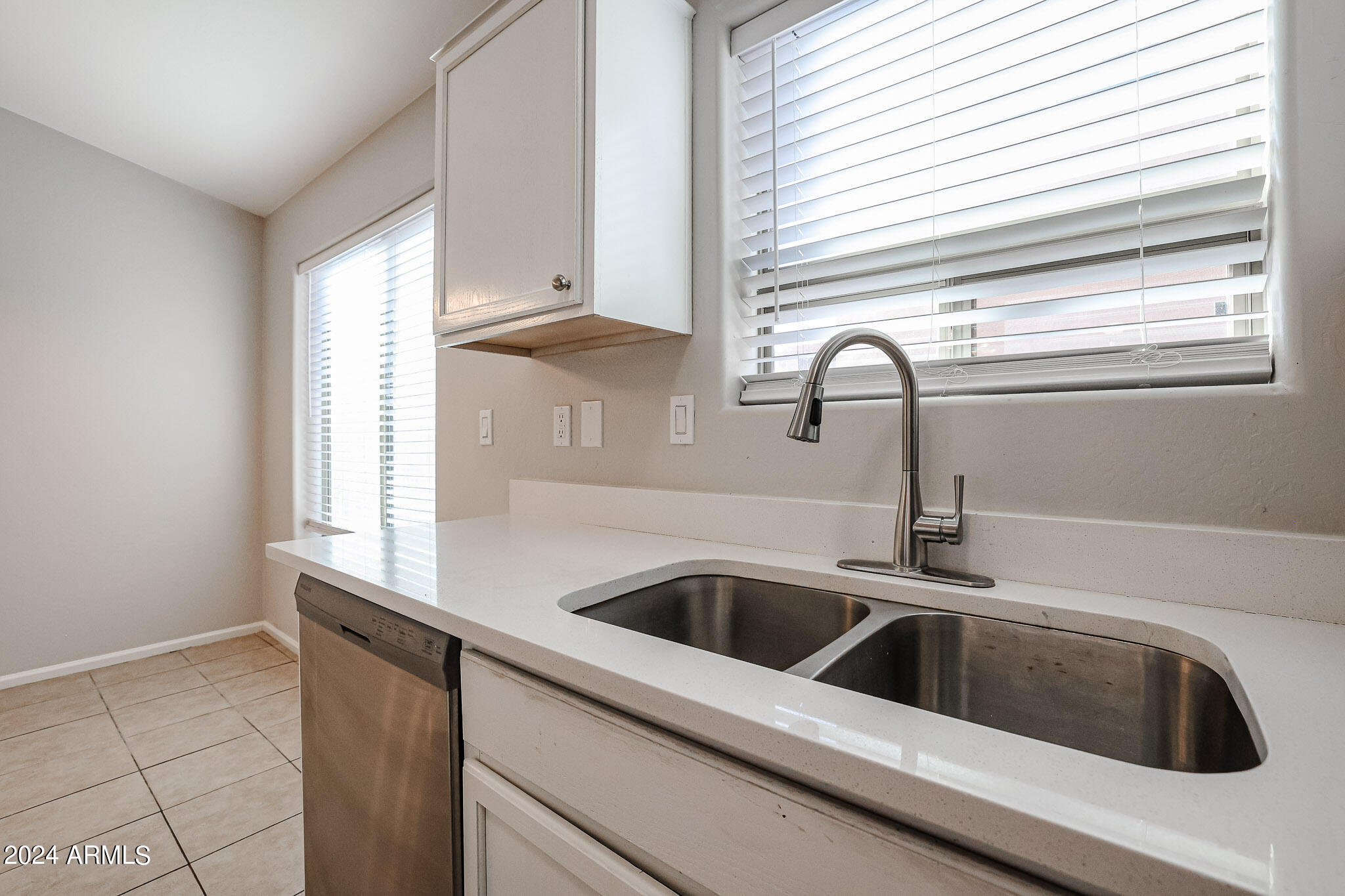 1419 East Pryor Road San Tan Valley, AZ 85140 - Photo 15 of 30 kitchen