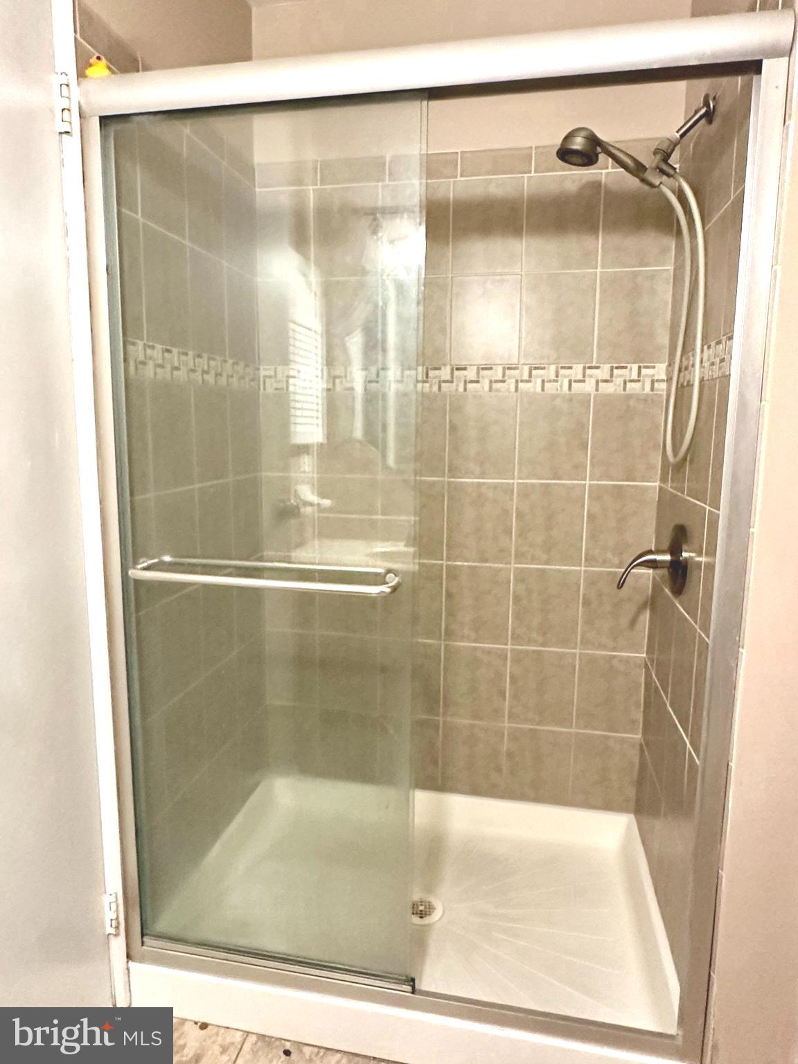 213 Boothby Court Sewell, NJ 08080 - Photo 13 of 17 Master Bathroom