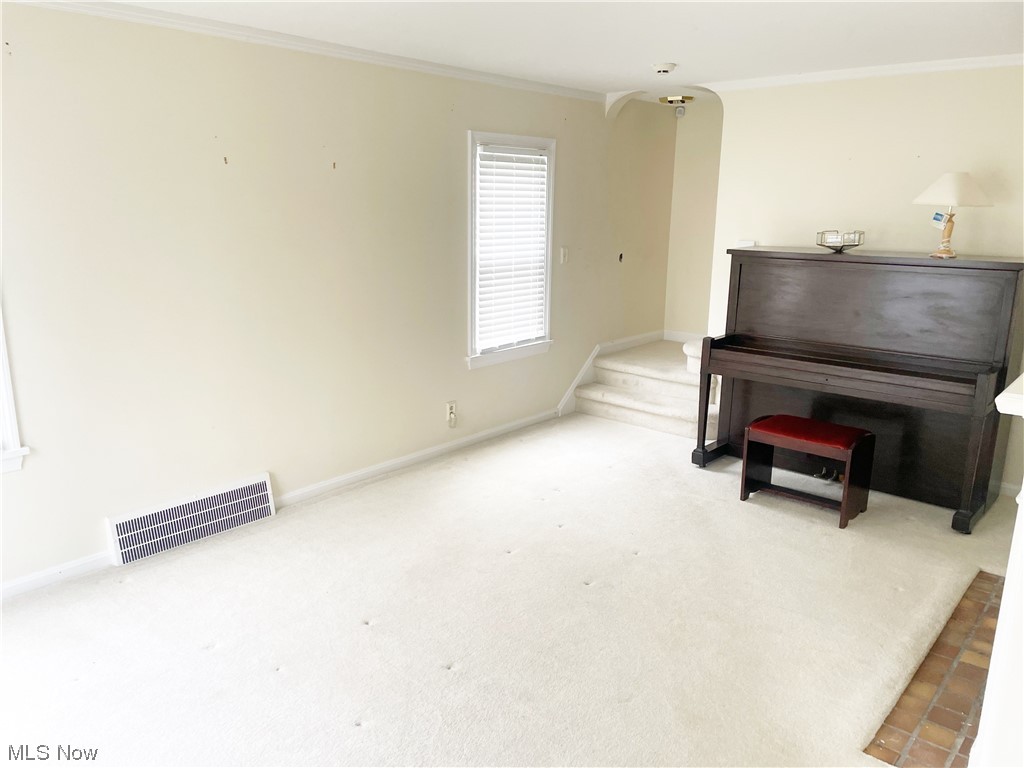 16513 Munn Road Cleveland, OH 44111 - Photo 3 of 15 Gallery Image 3