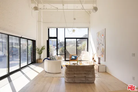 $1,425,000 | 1850 Industrial Street, Unit 107, Los Angeles, CA 90021